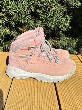 Columbia Newton Ridge Plus US W8(Wide)